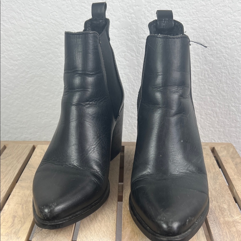 Steve Madden Sleek Black Ankle Boots